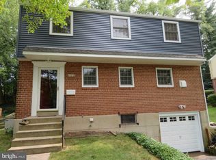 908 Cathedral Rd, Philadelphia, PA 19128