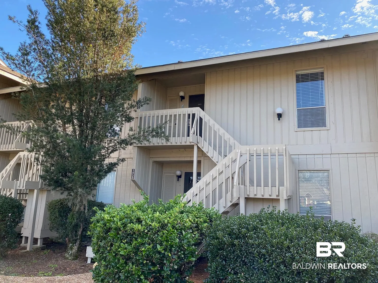 1 bed, 1.0 bath, 538 sqft, $1,050 — Photo 2