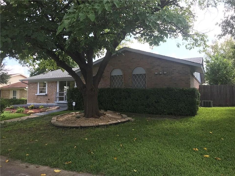 1st image of 1814 Caldwell Dr