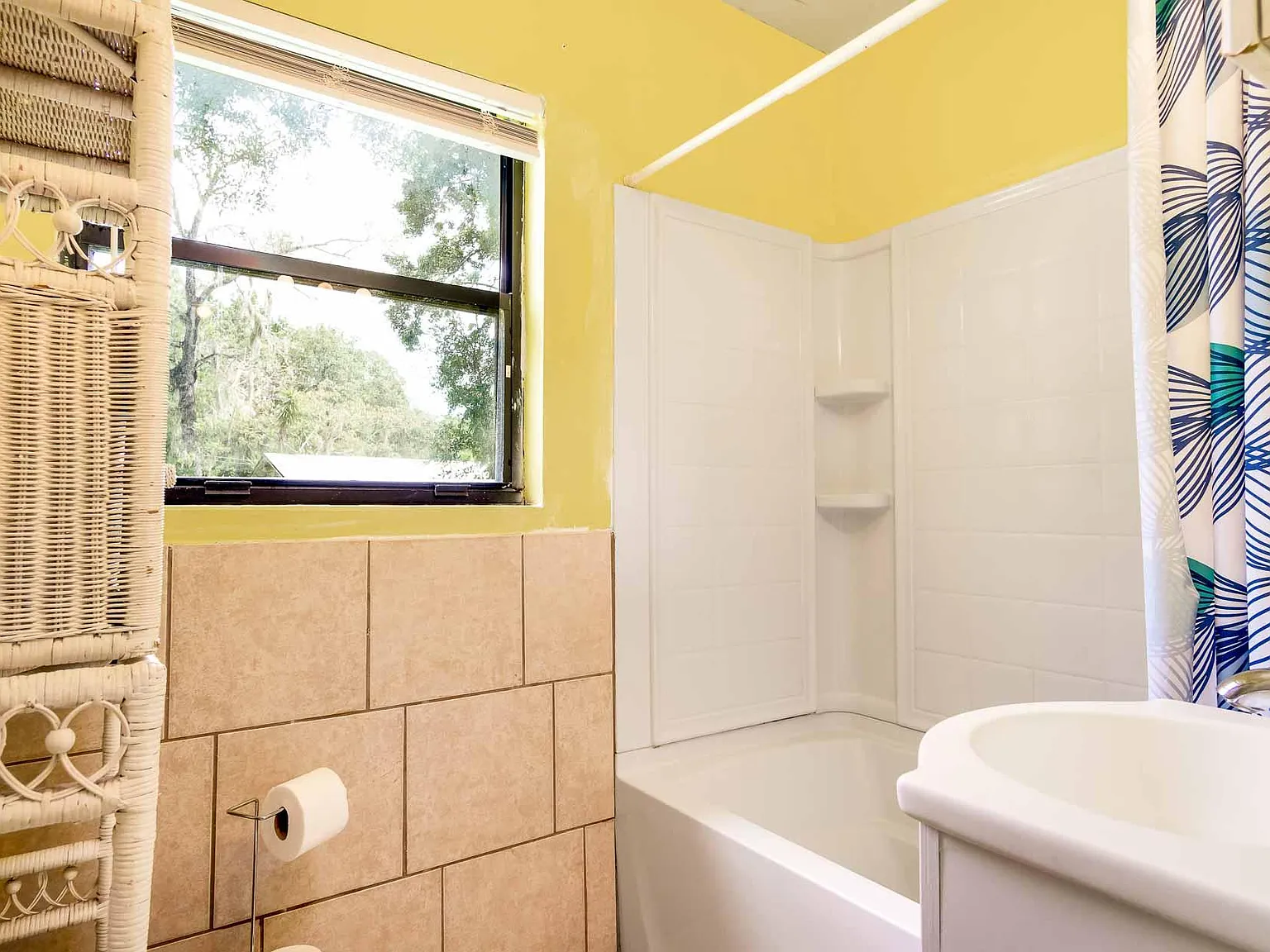 2843 Shady Oak Ln — Photo 2