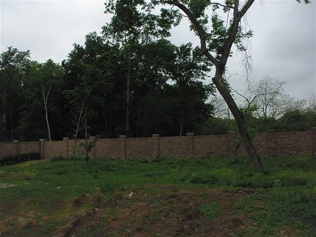 2nd image of 5702 Lakeshore Vista Dr