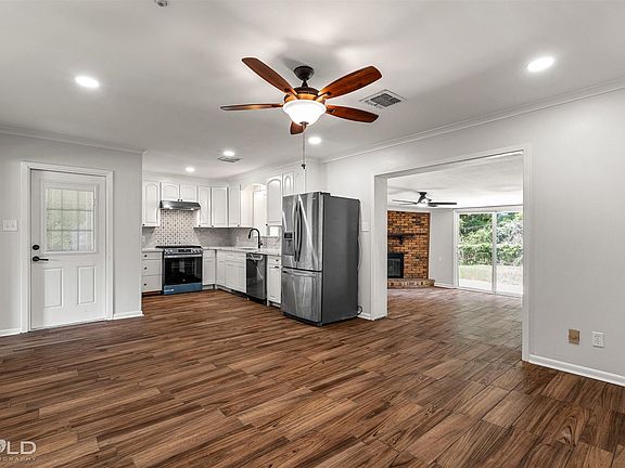 5th image of 2918 Bonnieview Rd