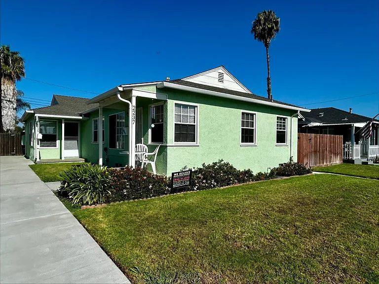 2239 Clark Ave — Photo 1