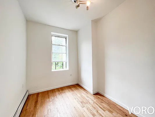 Rented by Voro, LLC | media 9