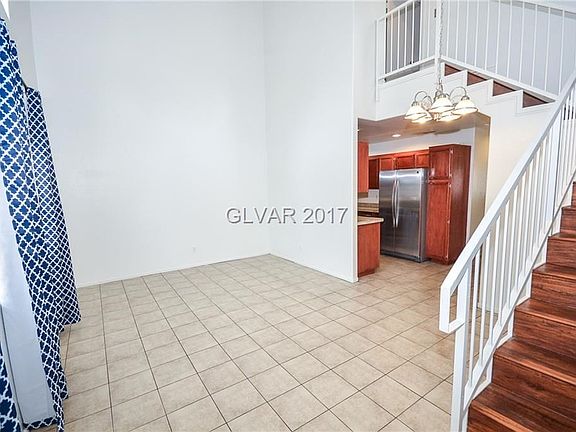 3rd image of 5222 Souvenir Ln
