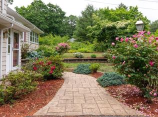 864 Hanover St, Hanover, MA 02339