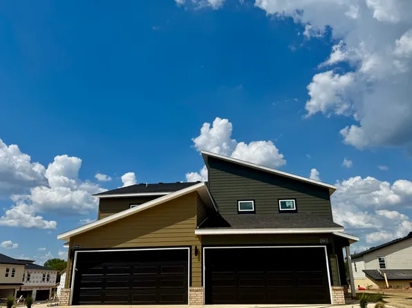 1802 SW Poigai Way, Bentonville, AR 72713