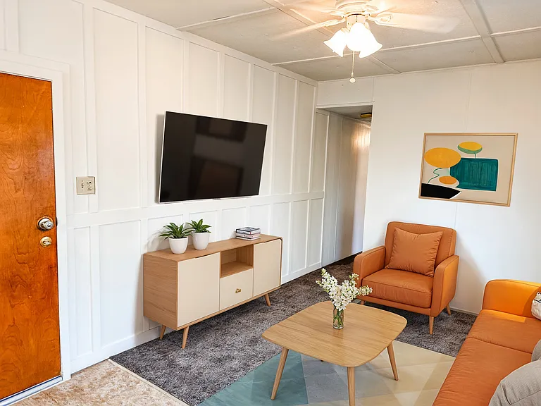 29 Regent Ln #33 — Photo 3