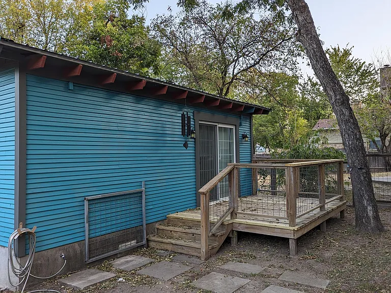 1509A Newton St — Photo 8