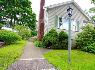 40 Clifton Ave, Saugus, MA 01906