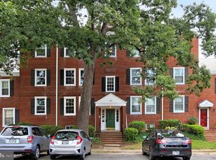 2961 Columbus St #B1, Arlington, VA 22206