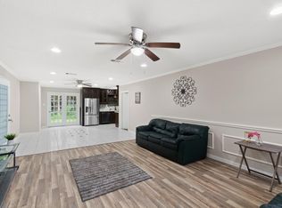 6814 Lyndhurst Dr, Houston, TX 77087