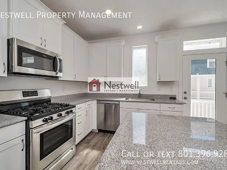 7952 S 5440 W — Photo 6
