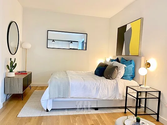 Rented by Zjama Realty Corp | media 2