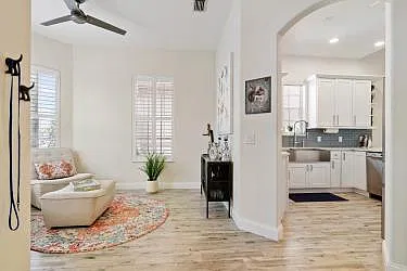 3 bed, 2.5 bath, 1870 sqft, $7,500 — Photo 3