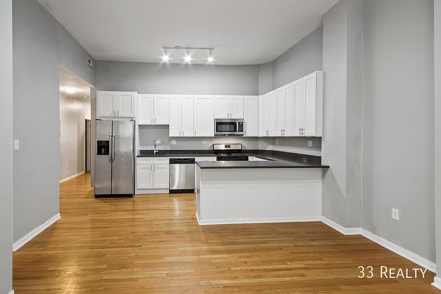 1st image of 1282 N Milwaukee Ave #2