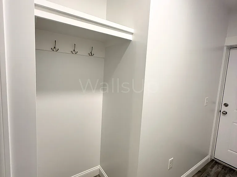 198 Homestead Ave #1 — Photo 9