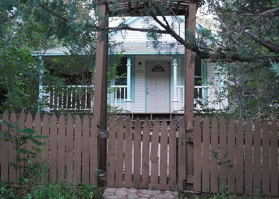 1st image of 727 E Cucharras St #2