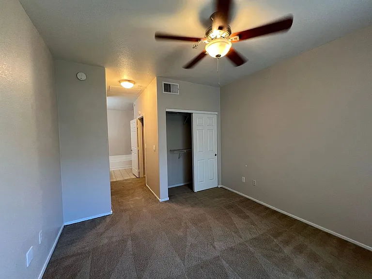 2291 W Horizon Ridge Pkwy #4222 — Photo 15