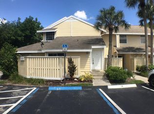 2174 Champions Way, Pompano Beach, FL 33068