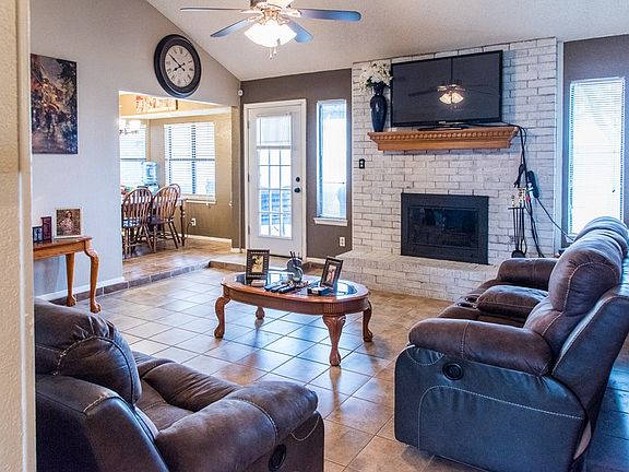 3rd image of 4504 Belton Pl