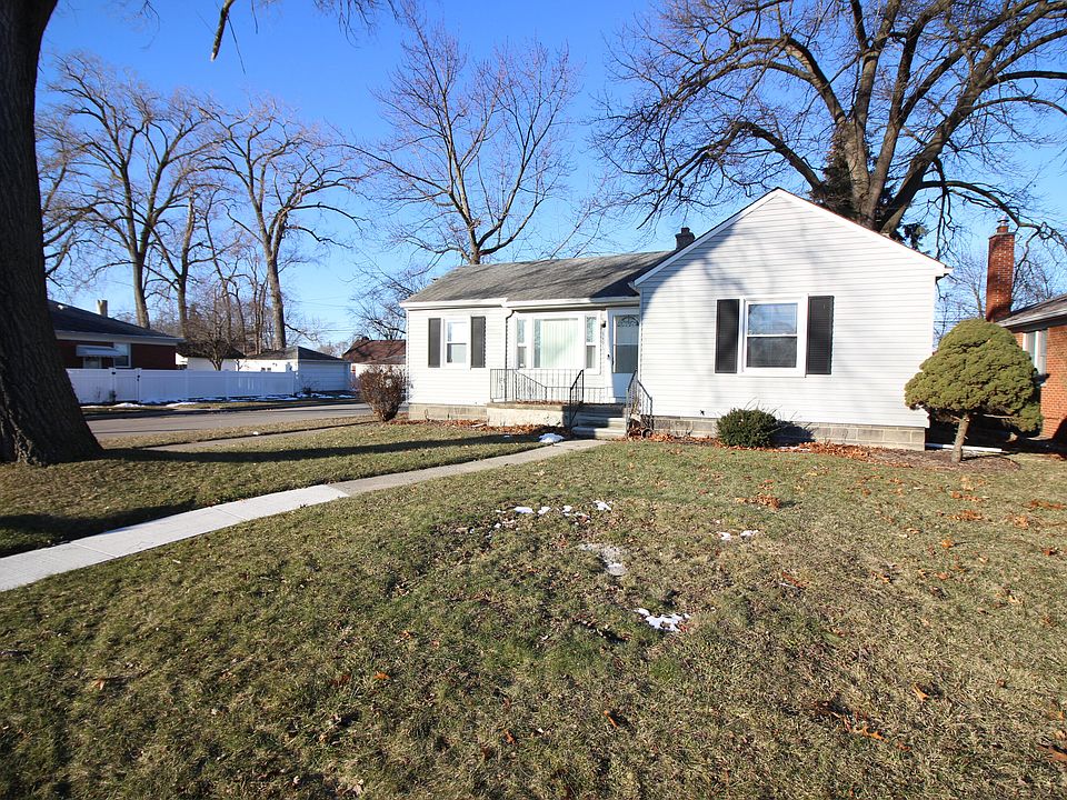1st image of 8601 Riverview St