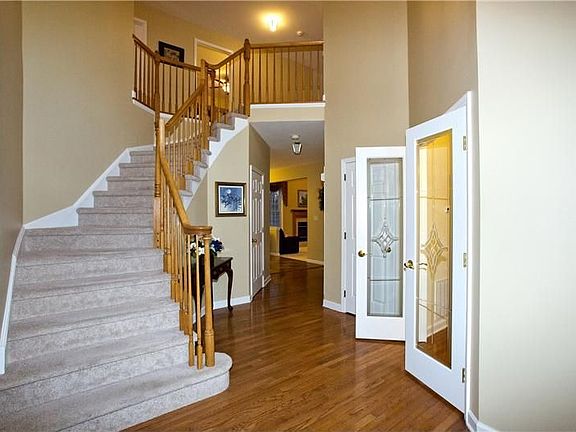 2nd image of 52 Hawthorne Dr