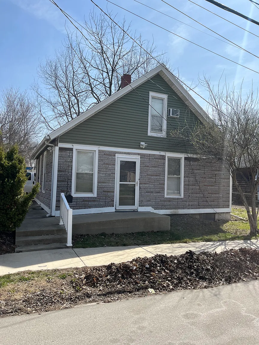 406 S Gridley St photo 1