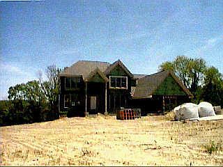 1st image of 10 Overlook Ln
