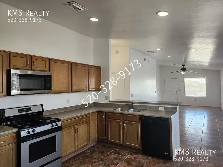 150 W 34th St — Photo 7