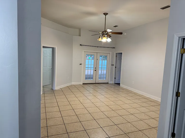 4085 Forsythe Park Cir — Photo 8