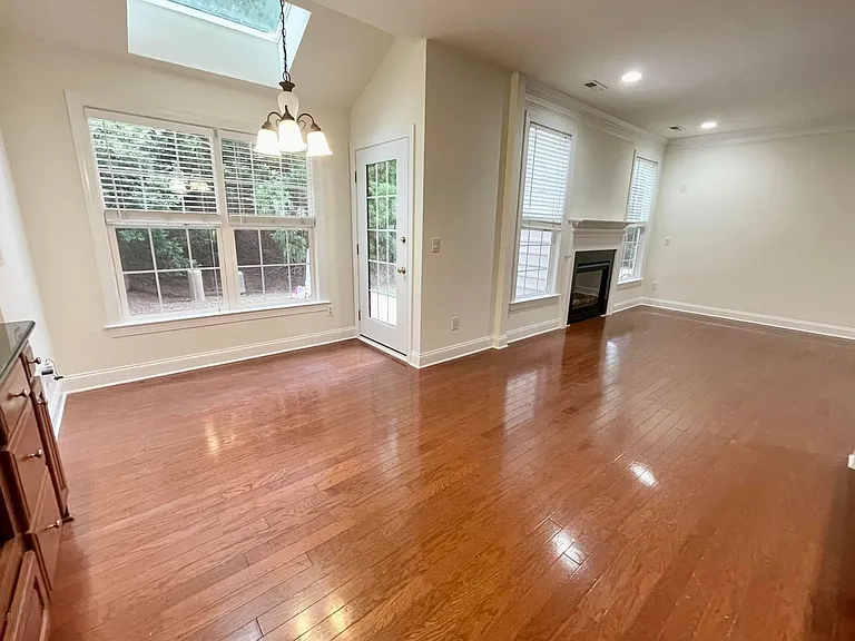 9519 Dellbrook Ct — Photo 11