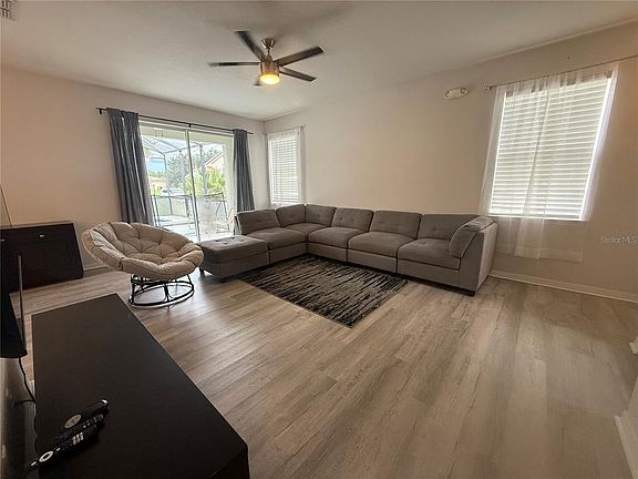 3rd image of 1675 Royal Ridge Dr