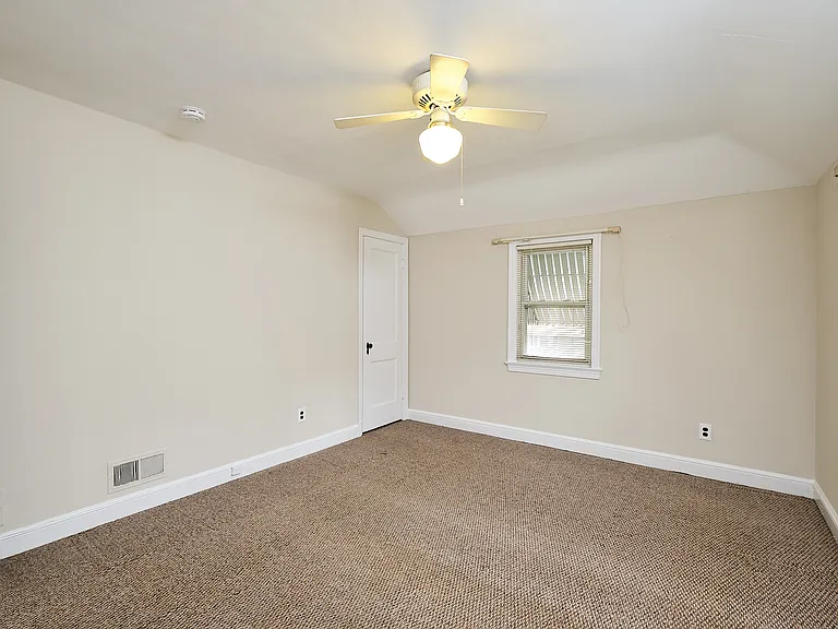 3617 28th St NE — Photo 25