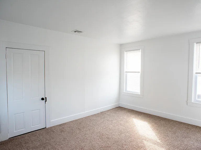 59 W Donegal St — Photo 12