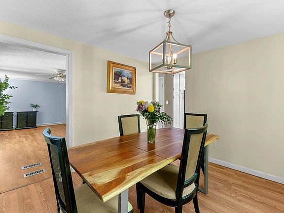 3rd image of 43 Hiram Hill Road