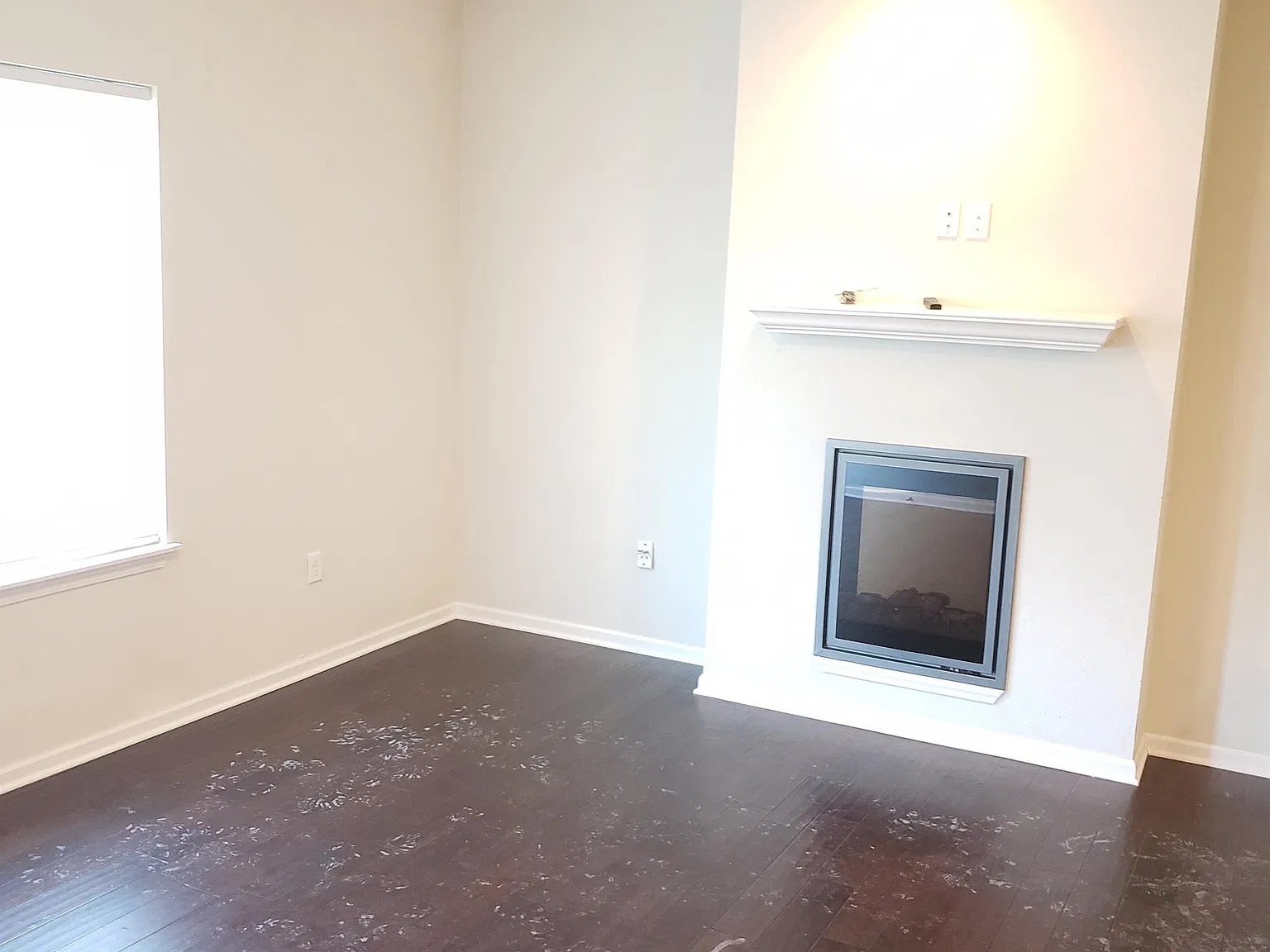 Reghan Place - 6410 — Photo 2