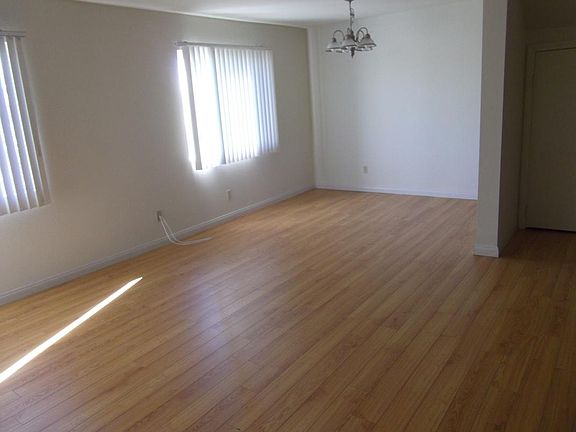 2nd image of 6912 Coldwater Canyon Ave