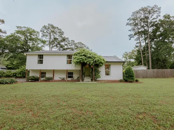 1803 Wimbledon Dr, Thomasville, GA 31792