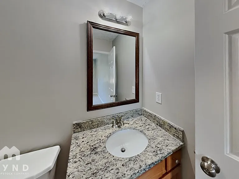 105 Bridgedale Ct — Photo 10