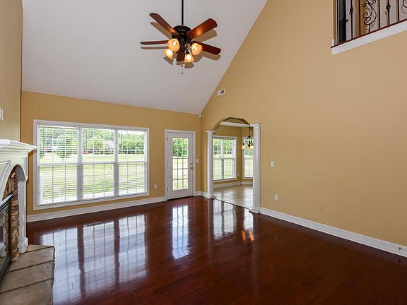 4th image of 519 Secrist Springs Ln