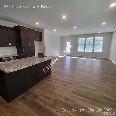 Building Photo - 265 Pear Blossom Pkwy