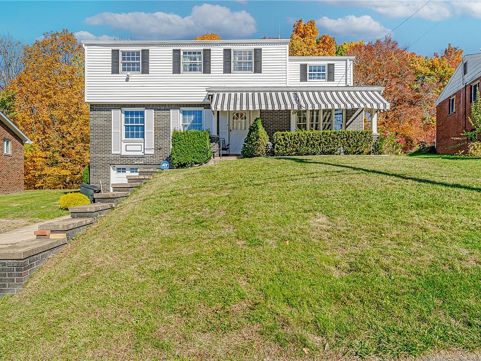 1st image of 340 Crescent Garden Dr