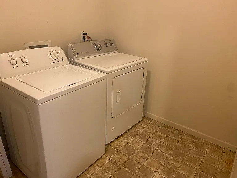 8413 Walnut Hl — Photo 14