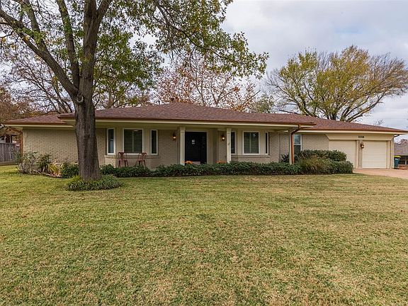 2nd image of 1016 Western Hills Dr