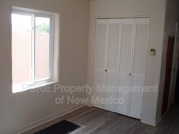 5th image of 509 1/2 Morningside Dr NE