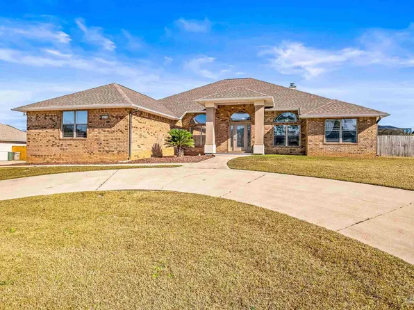 8078 Thoroughbred Rd, Pensacola, FL 32526