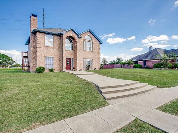 3rd image of 2826 Kingswood Dr