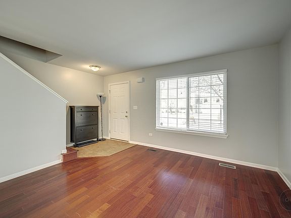 3rd image of 2470 Hillsboro Ln
