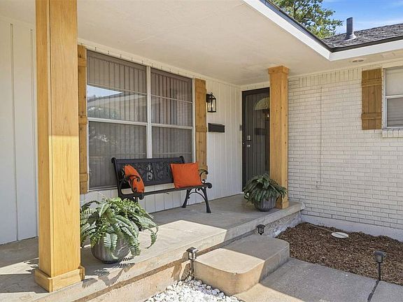 5th image of 451 NW 53rd St